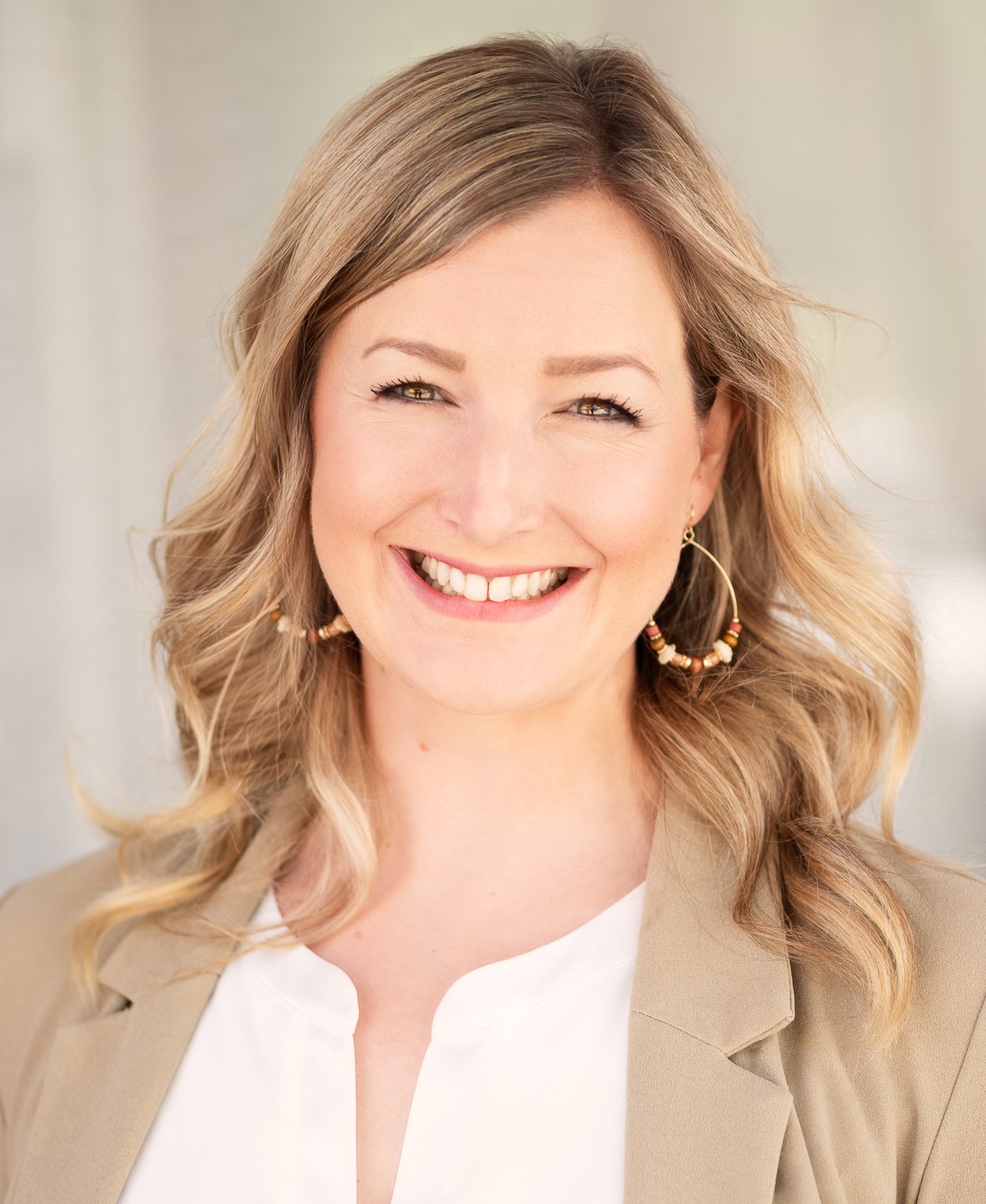 Graz-Verena-Portrait-02-Fotografie_Carolin_Bohn_20240408_324-Var-02
